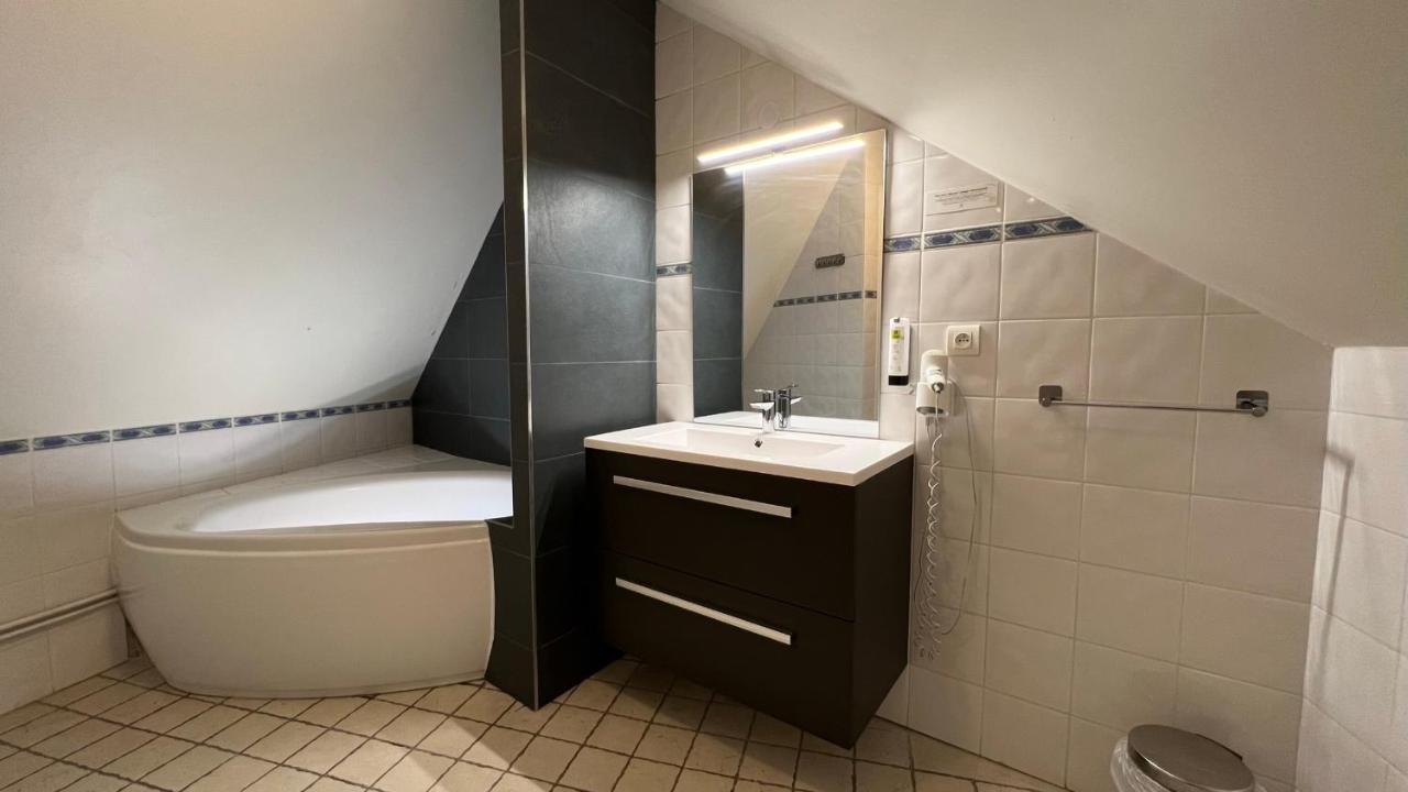 Logis Hotel Volcan Sancy Nebouzat Bagian luar foto