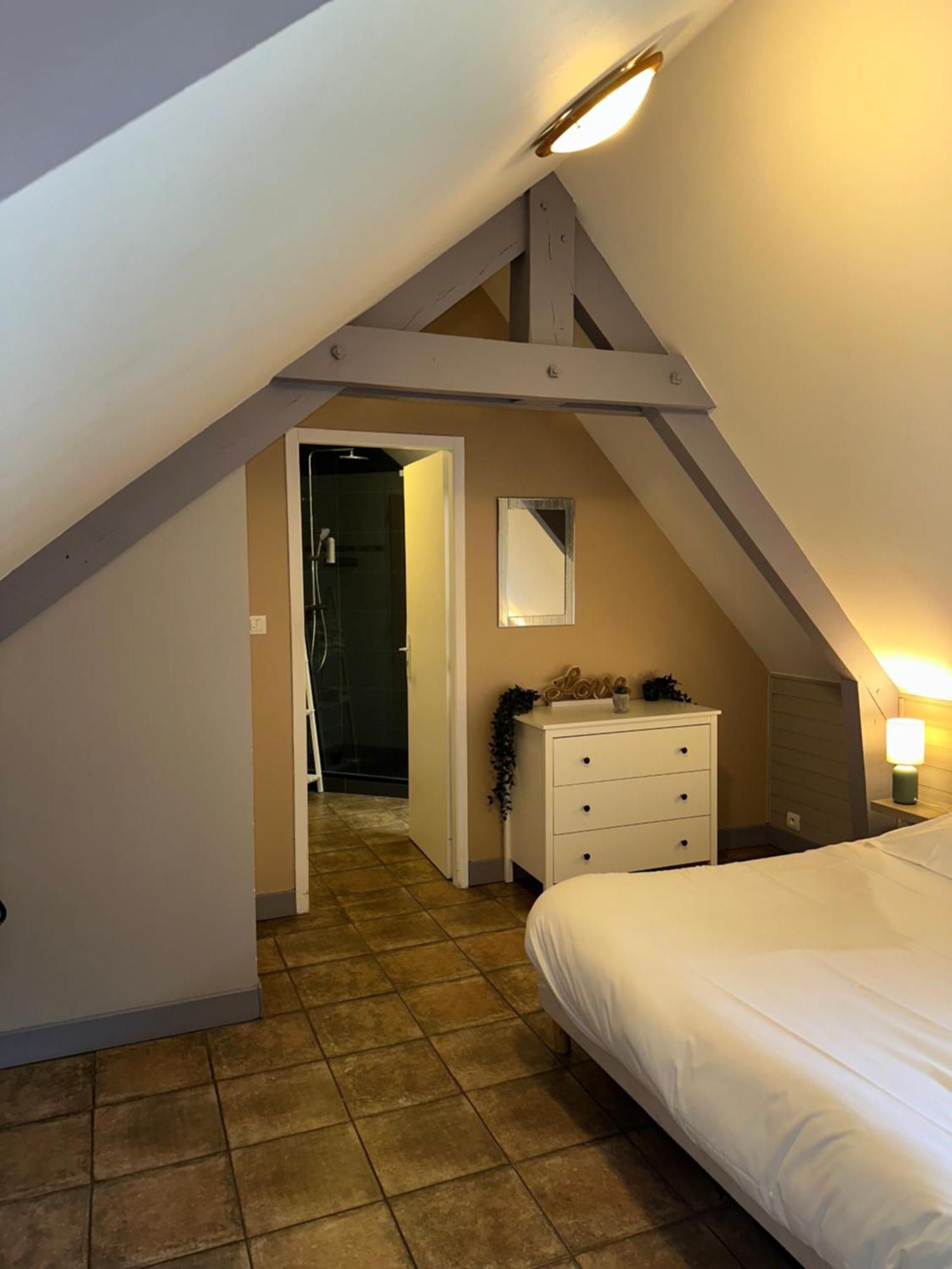 Logis Hotel Volcan Sancy Nebouzat Bagian luar foto